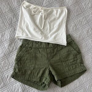 Old Navy Women's Safari Short in Olive